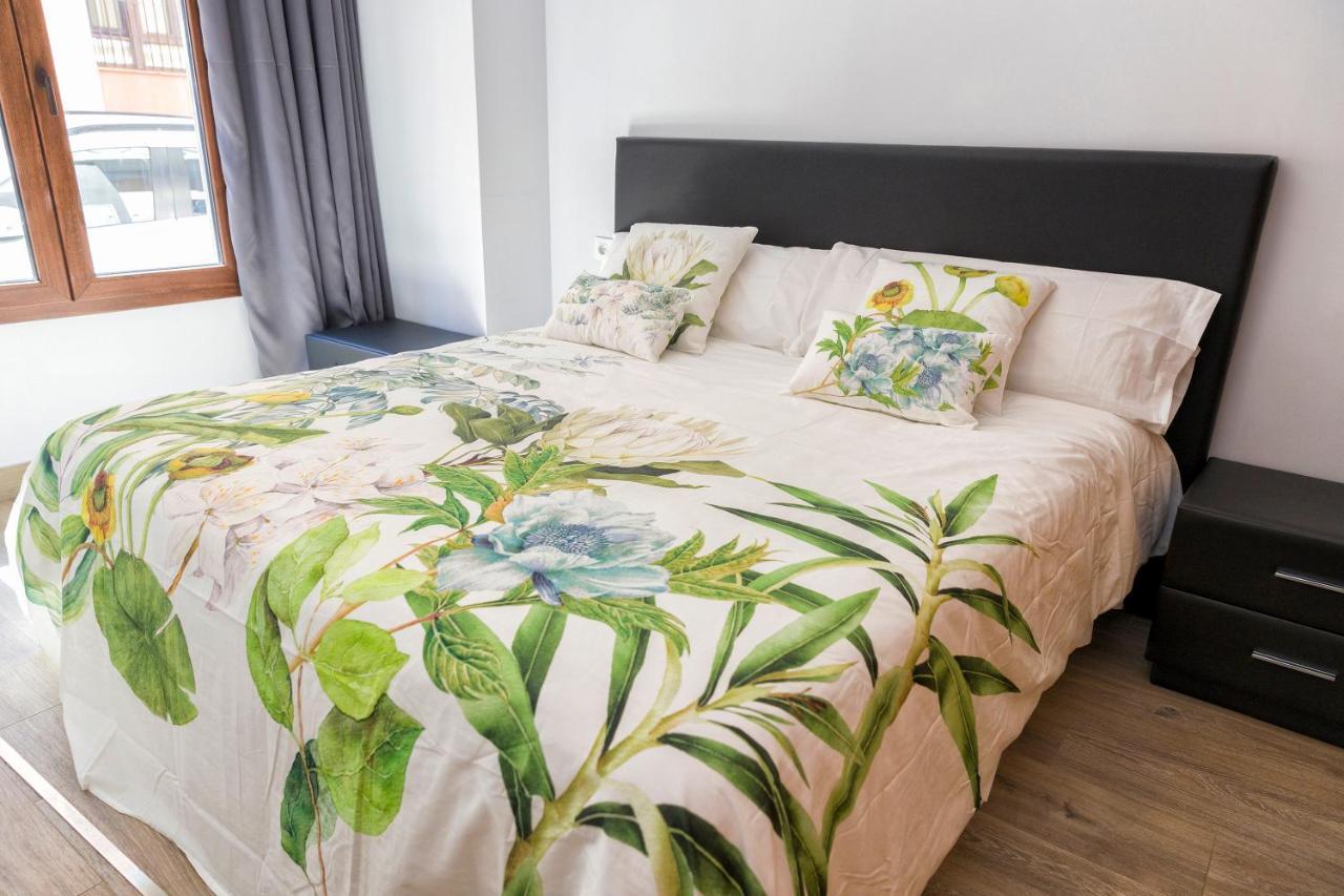 Apartamentos Onnight Malaga Exterior photo
